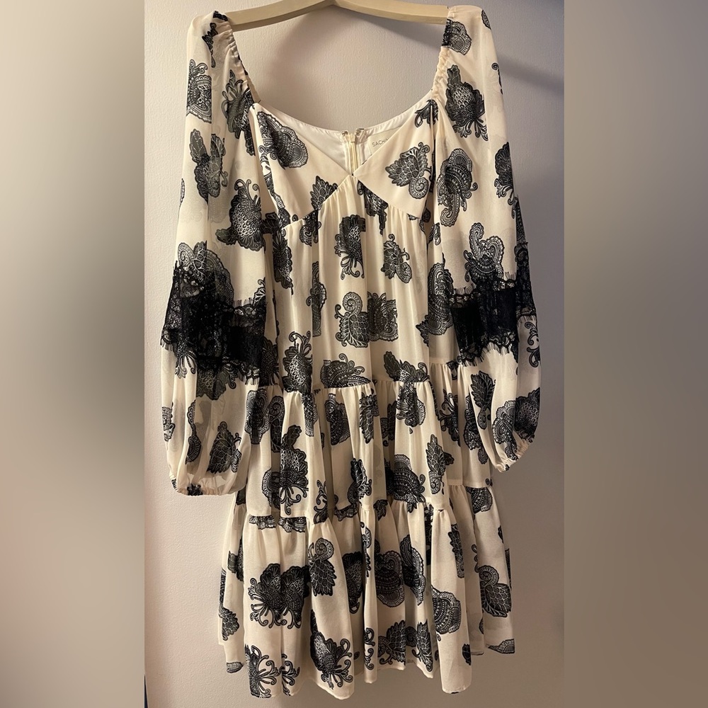 Sachin +Babi women’s dress in size XS , best fits US size 4-6